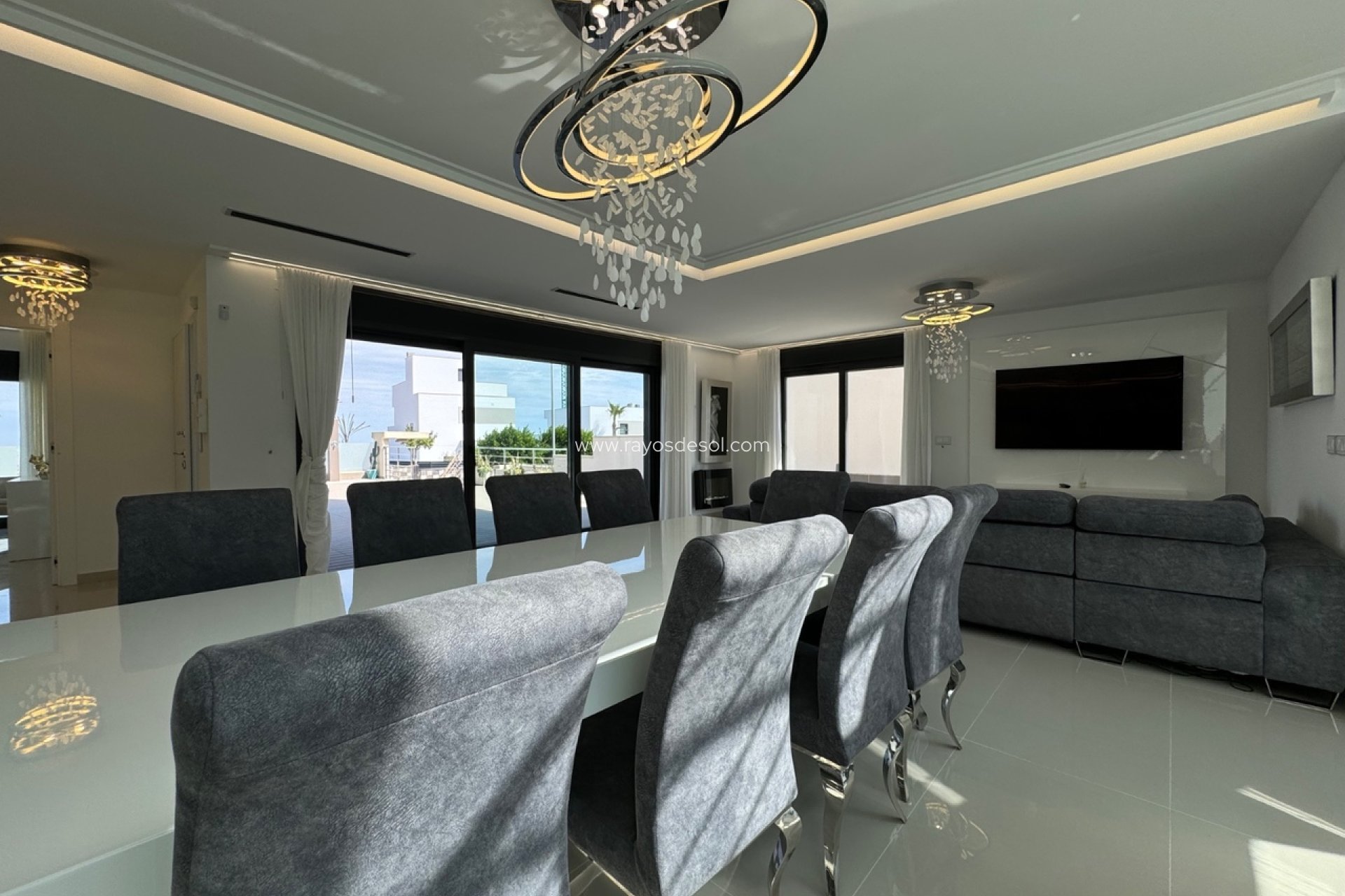 Resale - Villa - San Miguel de Salinas