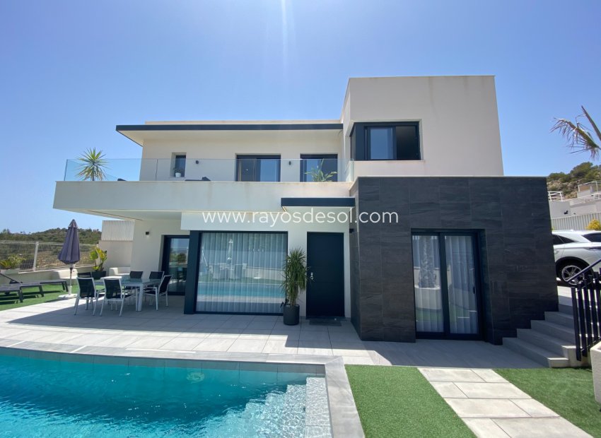 Resale - Villa - San Miguel de Salinas