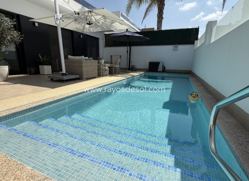 Resale - Villa - Sucina