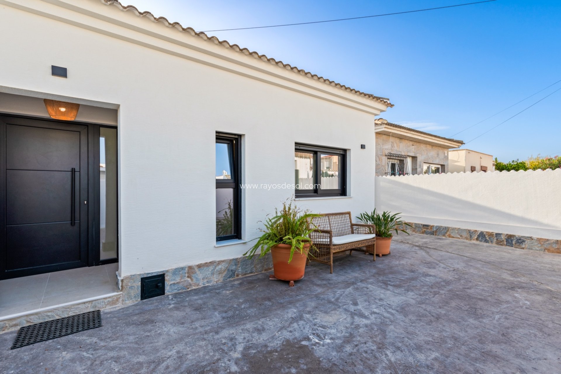 Resale - Villa - Torrevieja - El Chaparral