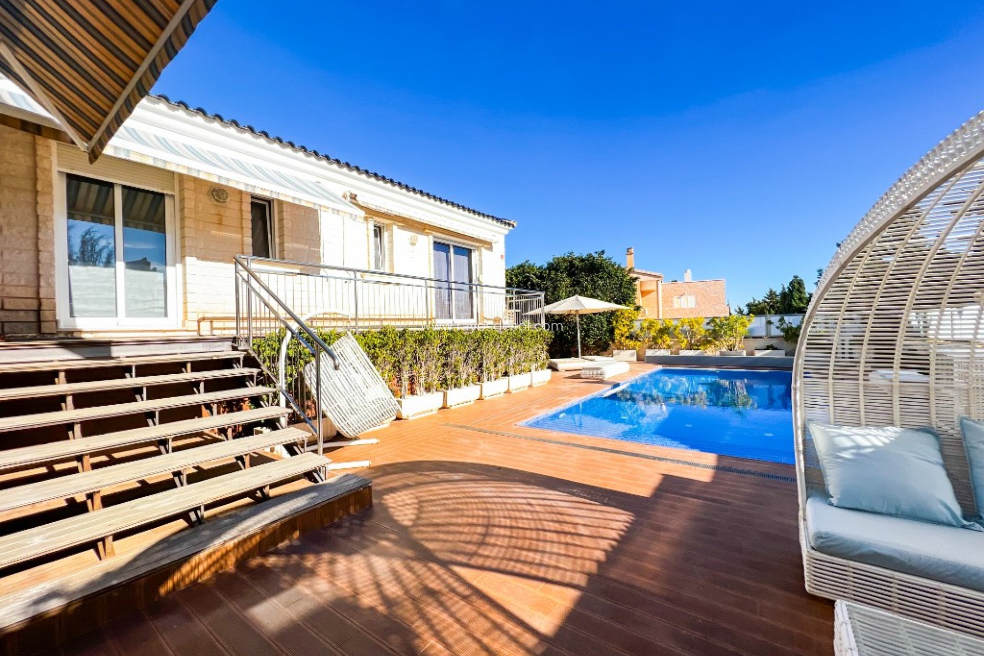 Resale - Villa - Torrevieja - La Mata