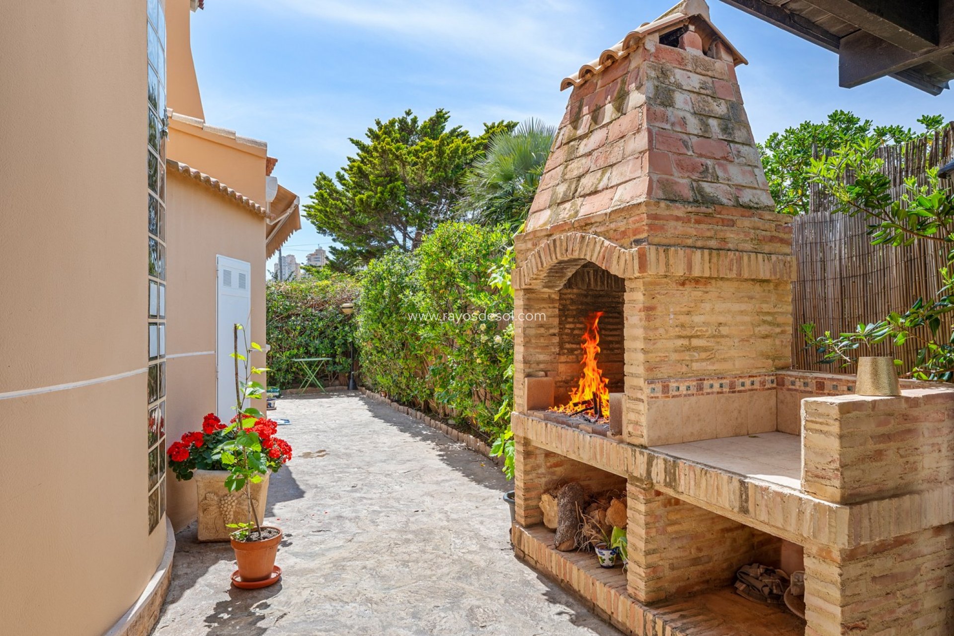Resale - Villa - Torrevieja - La Mata