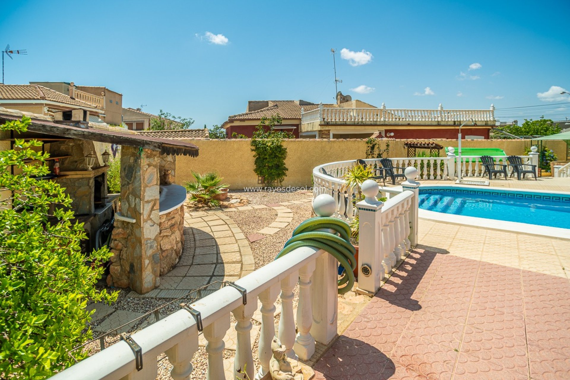 Resale - Villa - Torrevieja - La Siesta