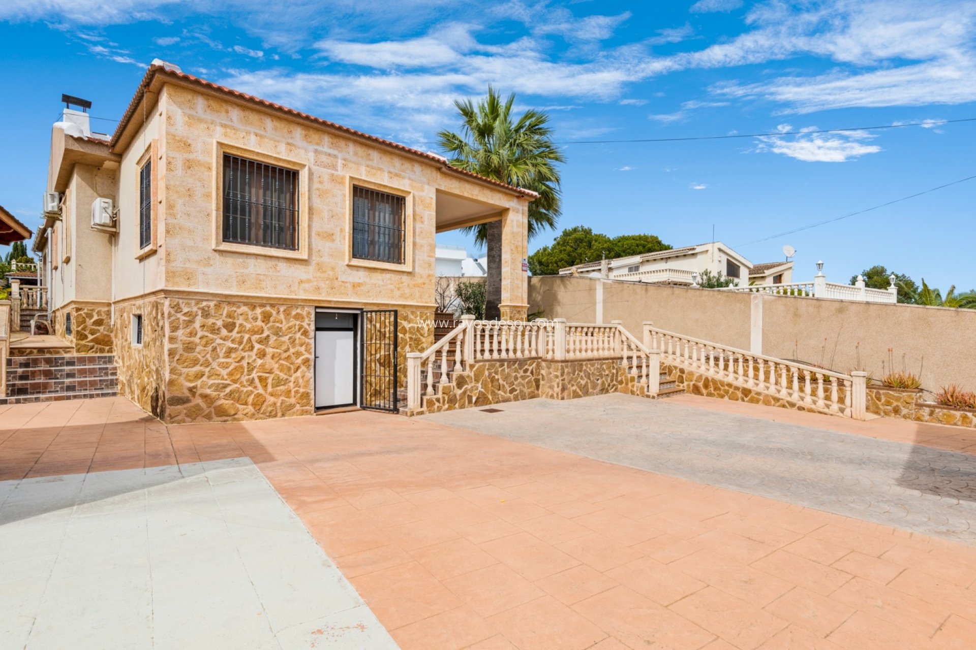Resale - Villa - Torrevieja - Los Balcones