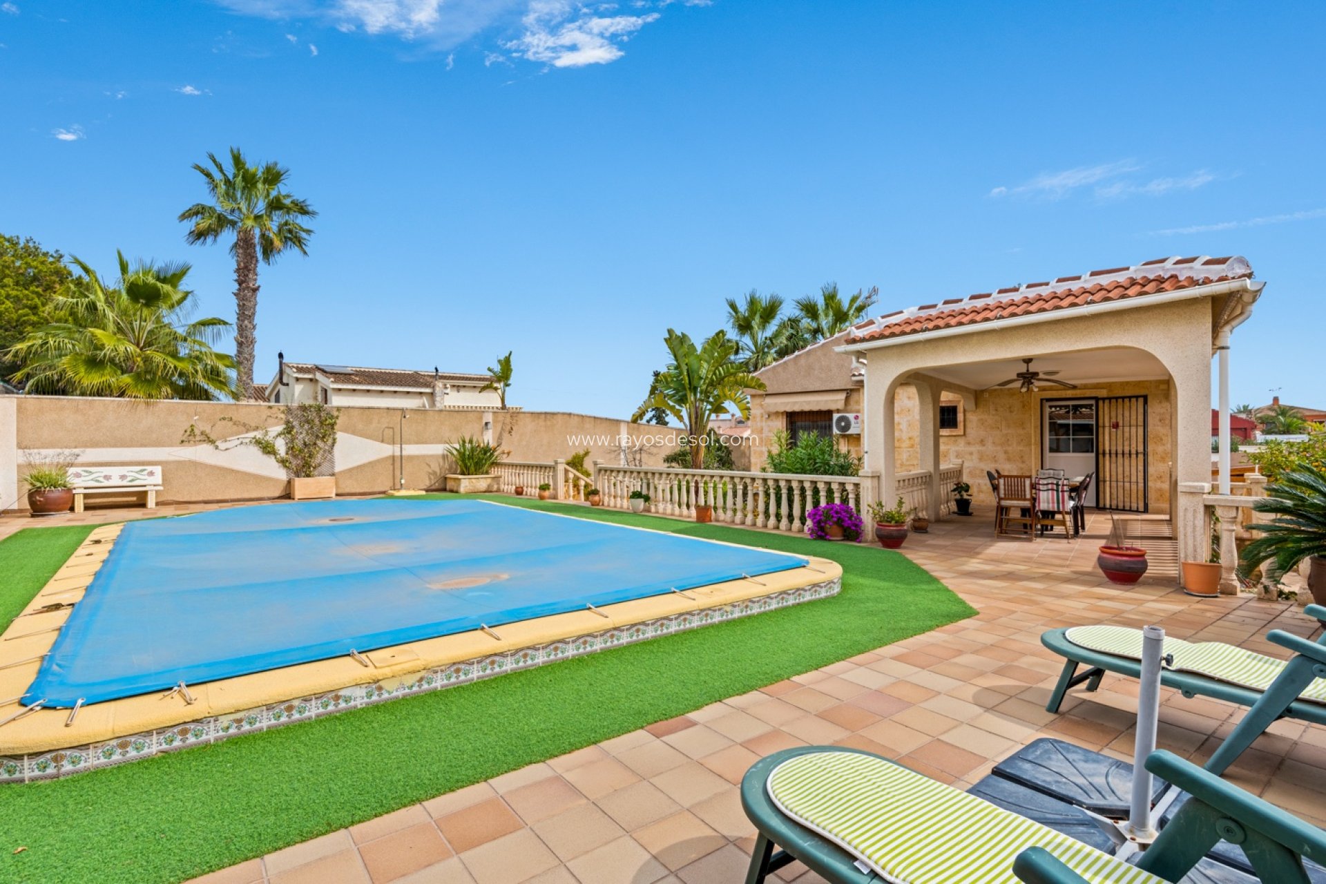 Resale - Villa - Torrevieja - Los Balcones