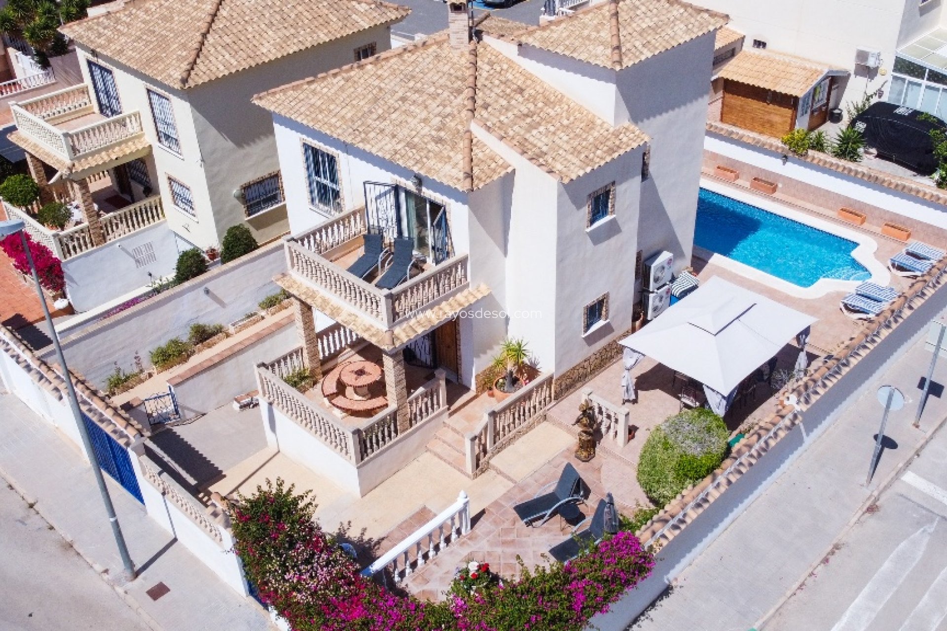 Resale - Villa - Torrevieja - Punta Prima