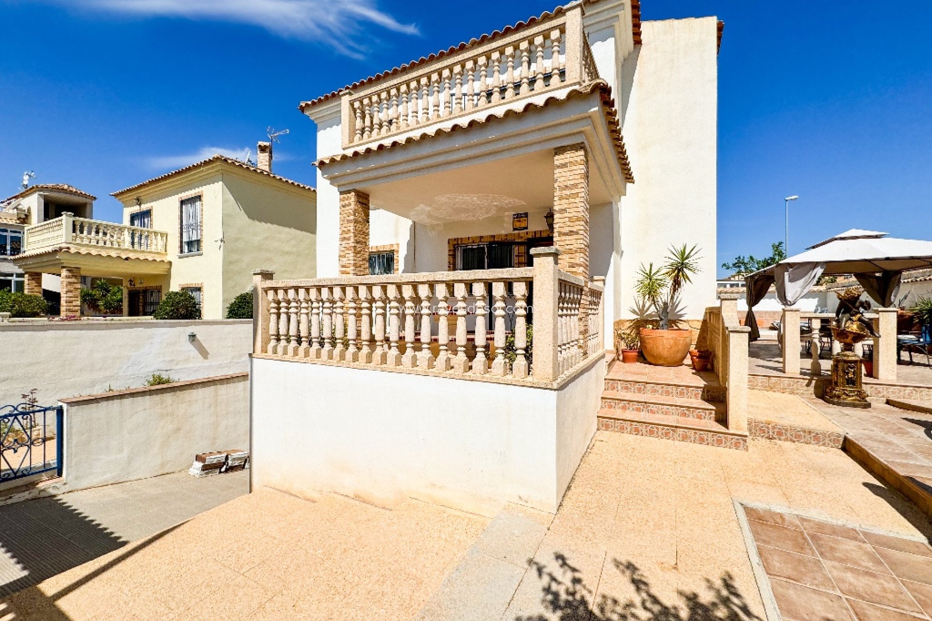 Resale - Villa - Torrevieja - Punta Prima