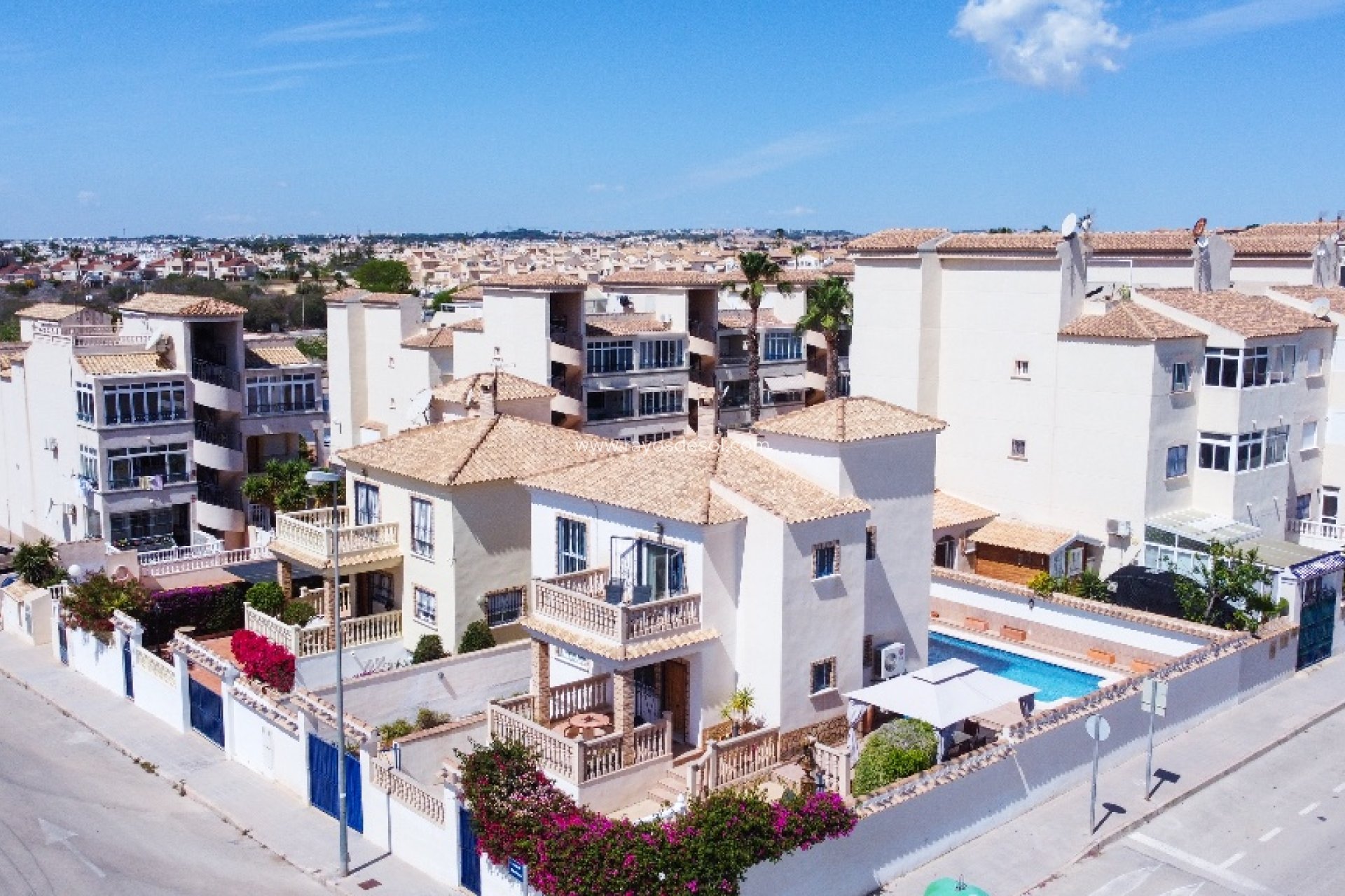 Resale - Villa - Torrevieja - Punta Prima