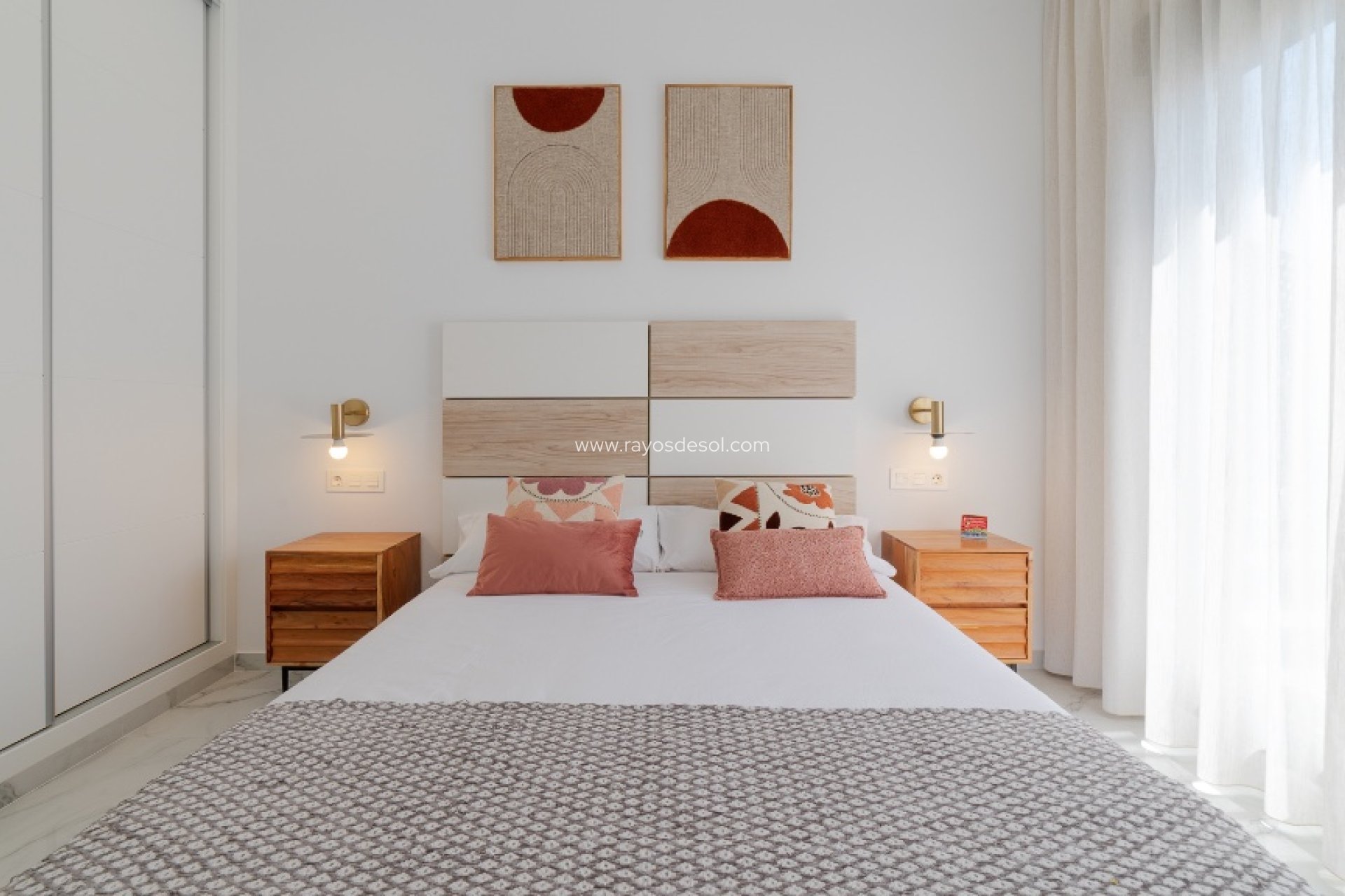 Resale - Villa - Torrevieja