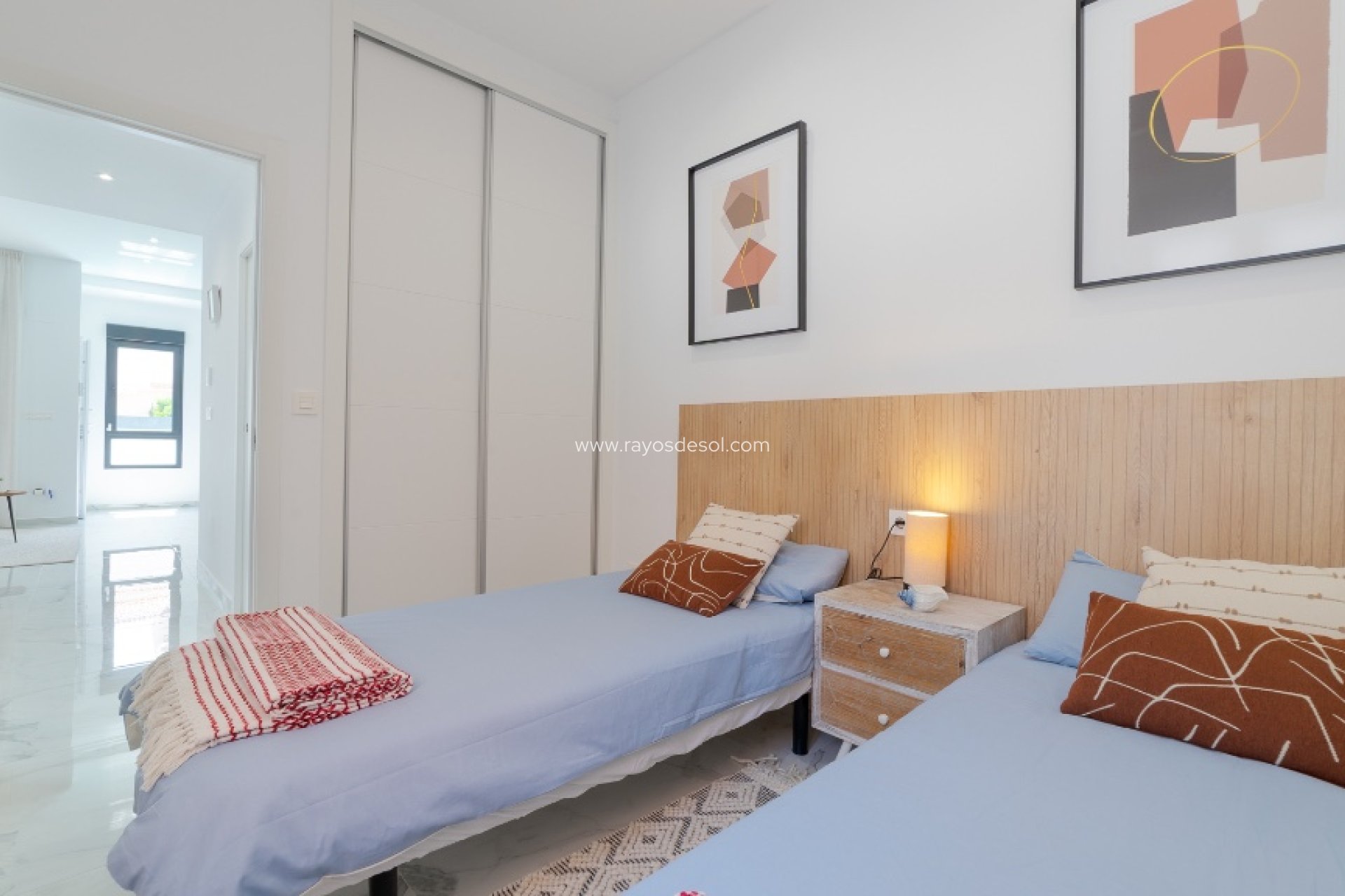 Resale - Villa - Torrevieja