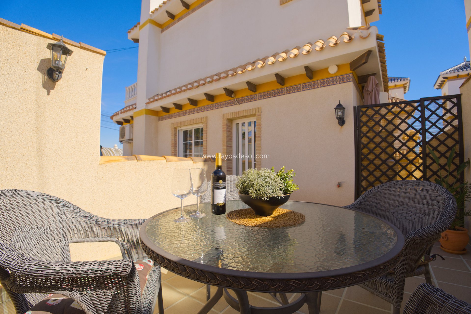 Resale - Villa - Torrevieja