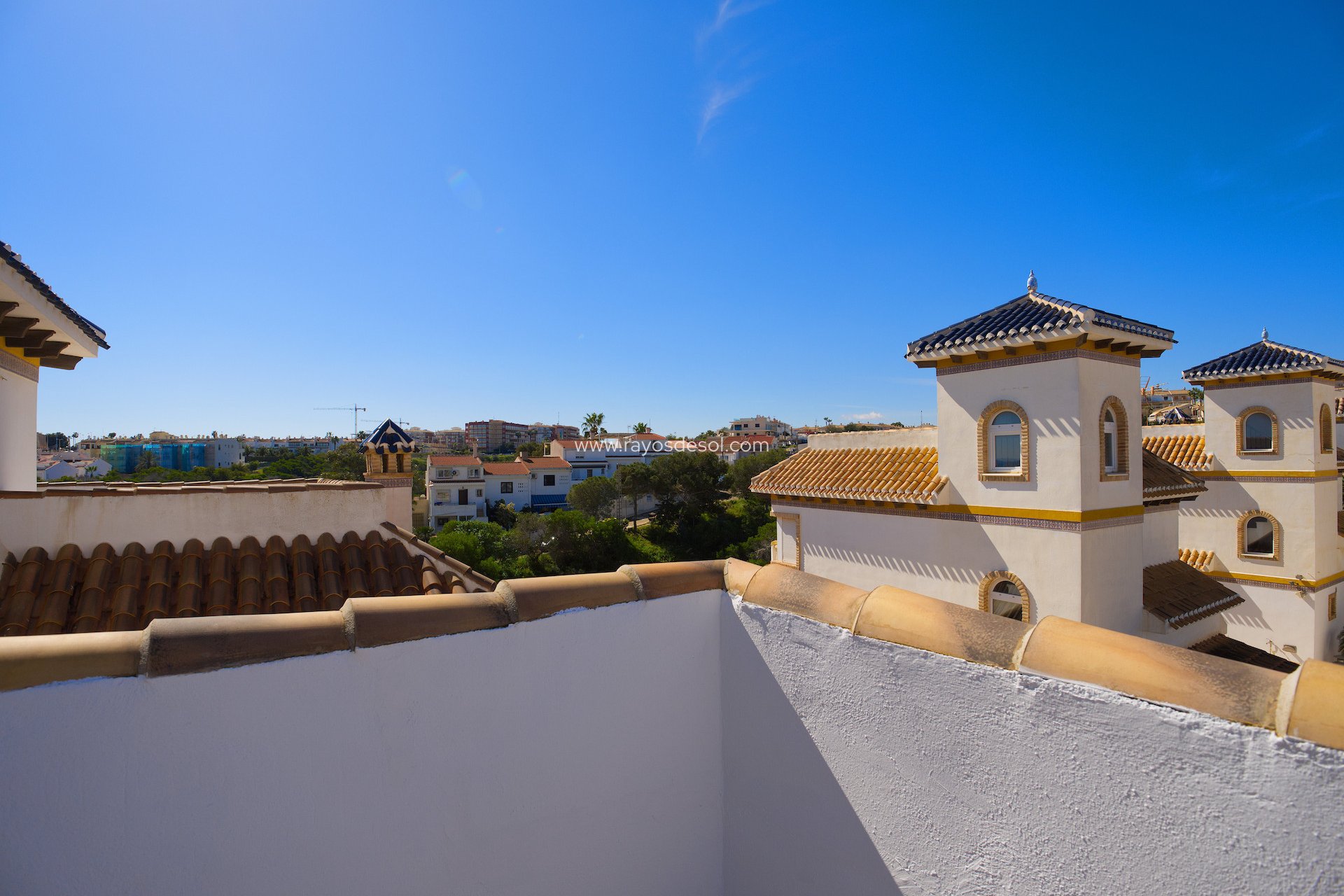 Resale - Villa - Torrevieja