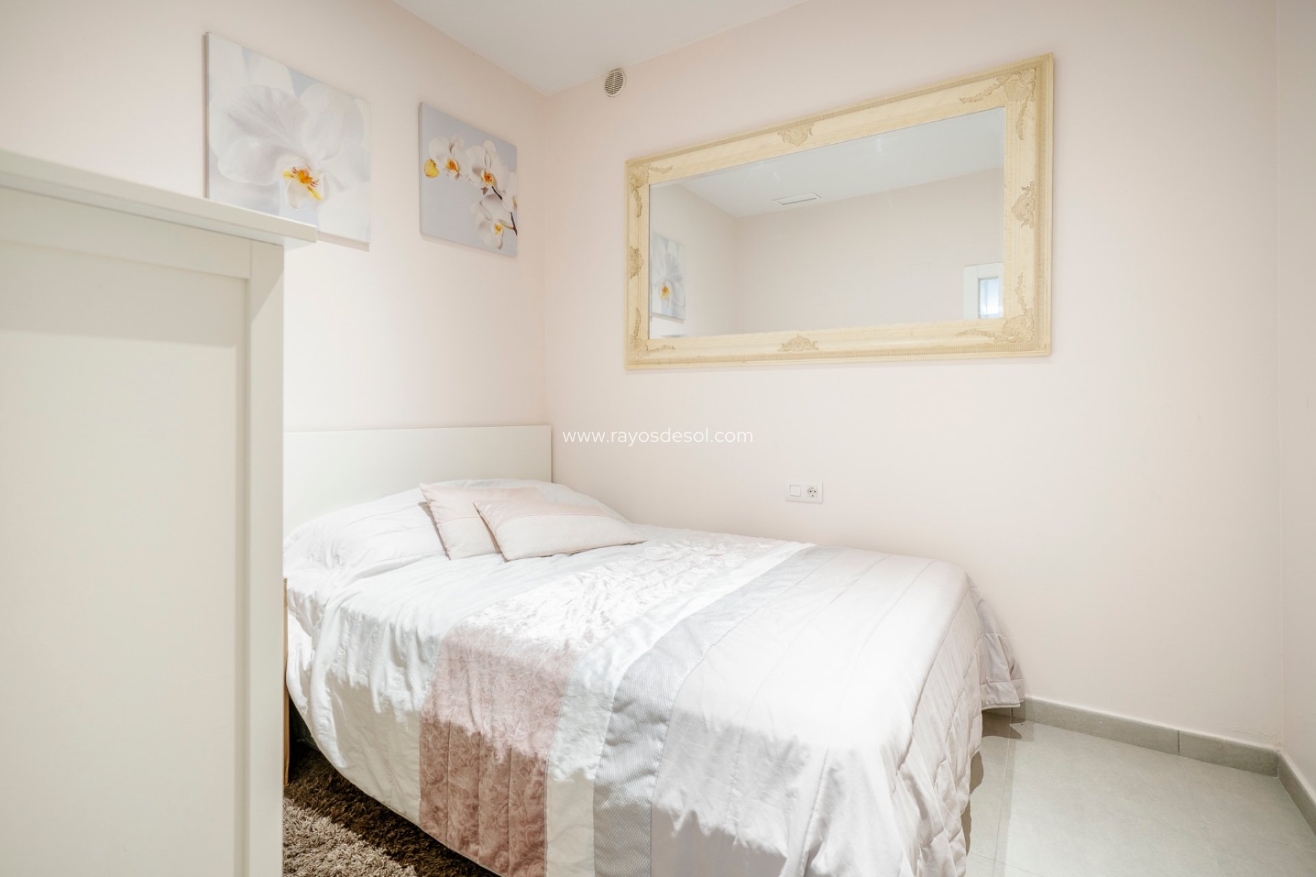 Resale - Villa - Torrevieja