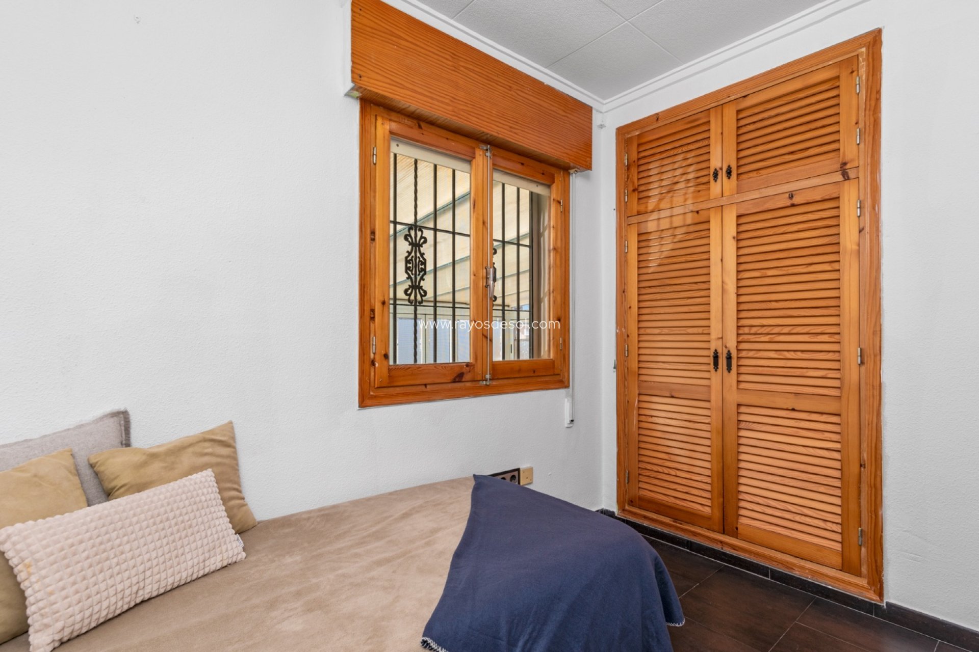 Resale - Villa - Torrevieja