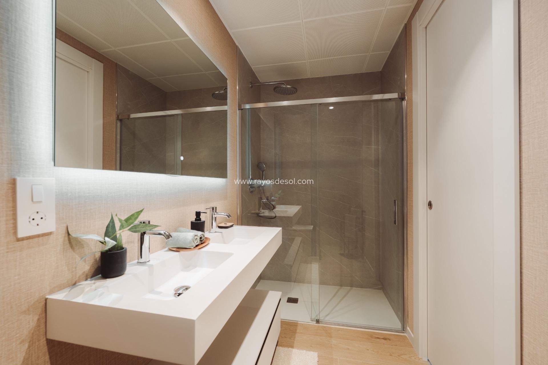 Reventa - Apartamento / piso - Alfaz del Pi