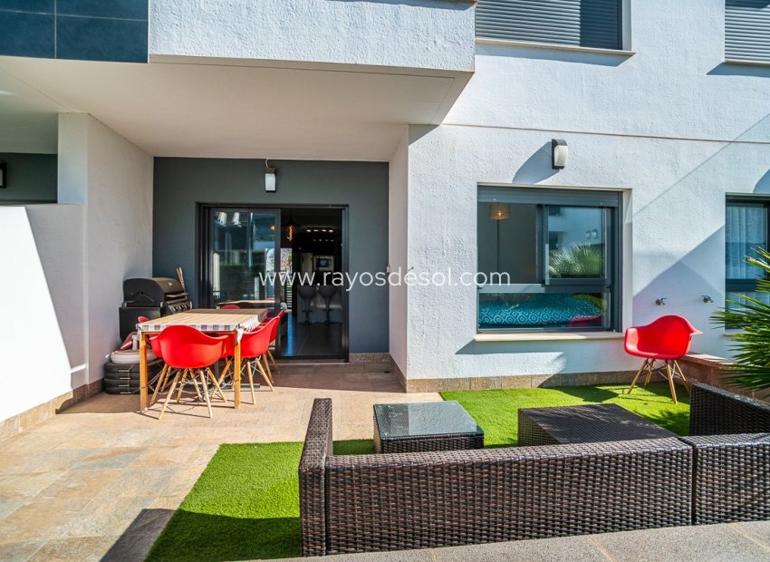 Reventa - Apartamento / piso - Pilar de la Horadada