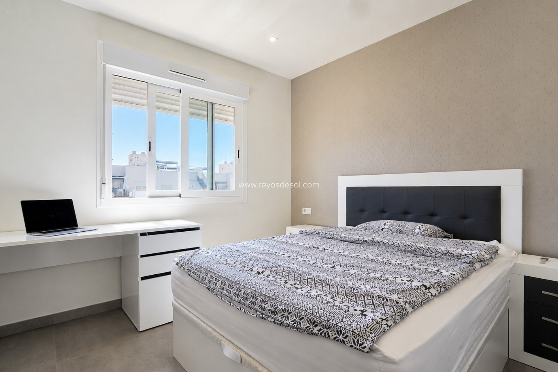 Reventa - Apartamento / piso - Torrevieja - Aguas Nuevas