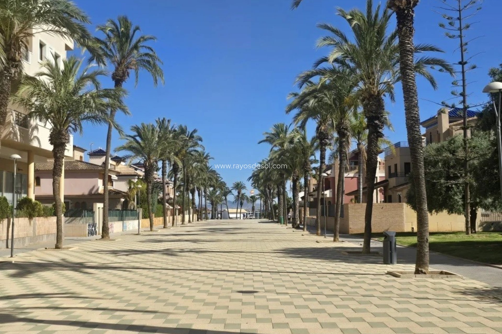 Reventa - Casa - Los Alcazares