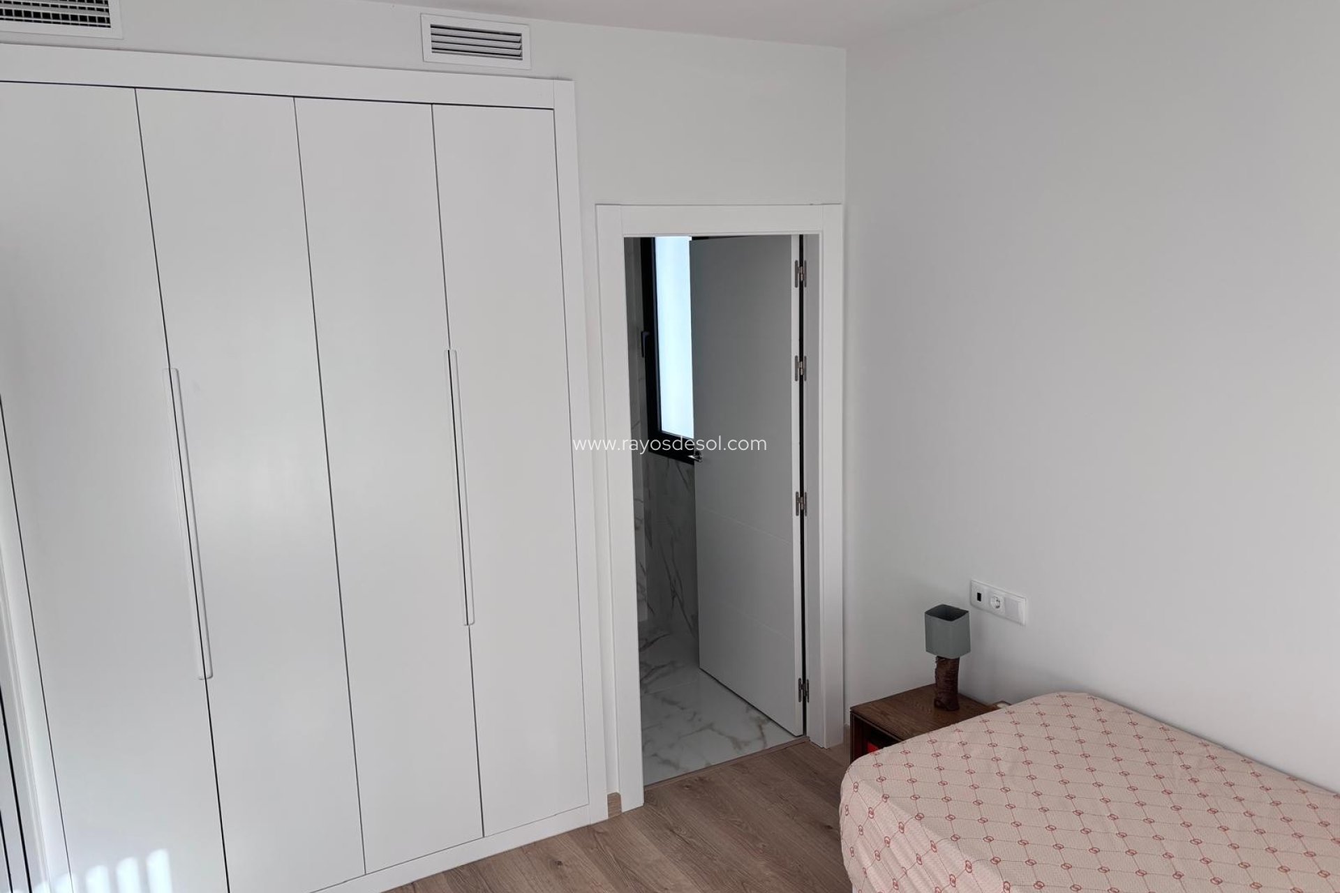 Reventa - Casa - Los Montesinos - La Herada