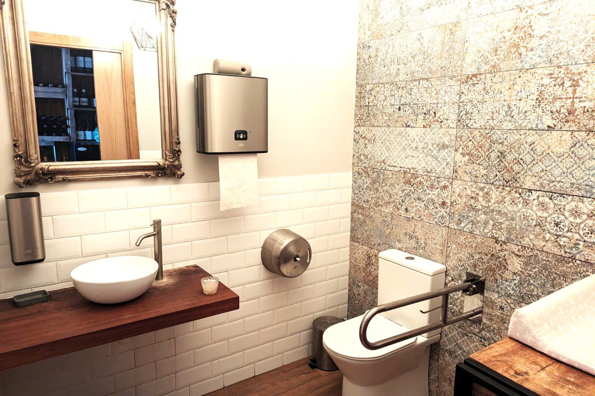 Reventa - Propiedad comercial - Moraira - La Cometa