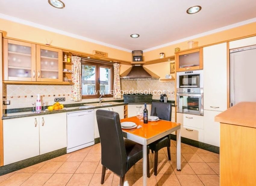 Reventa - Villa - Benissa - 03725