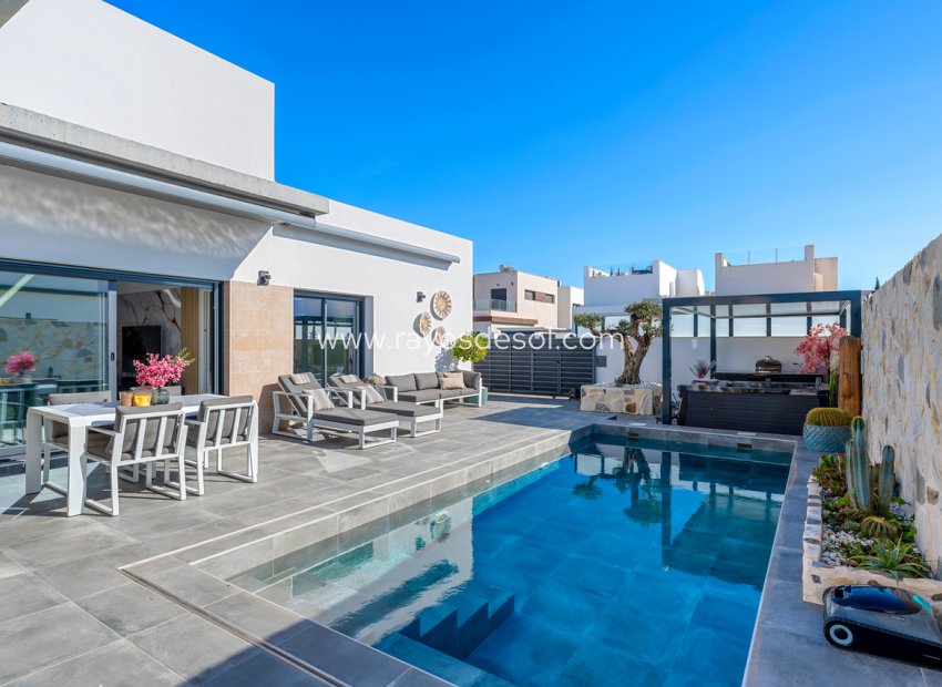 Reventa - Villa - Daya Nueva