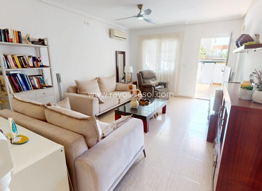 Reventa - Villa - Los Alcazares