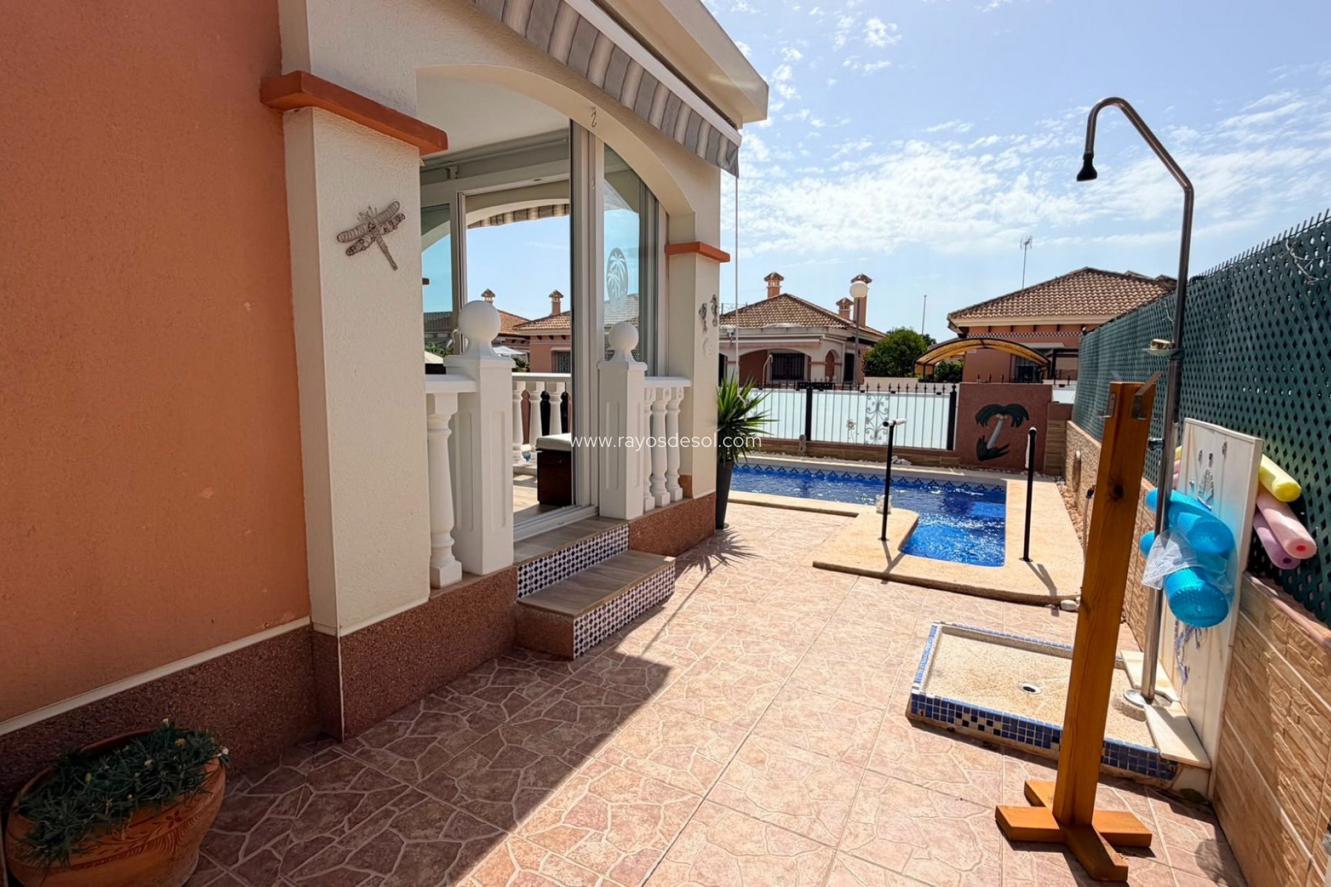 Reventa - Villa - Los Montesinos - La Herrada