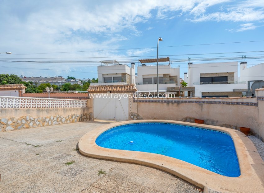 Reventa - Villa - Orihuela Costa - El Galan