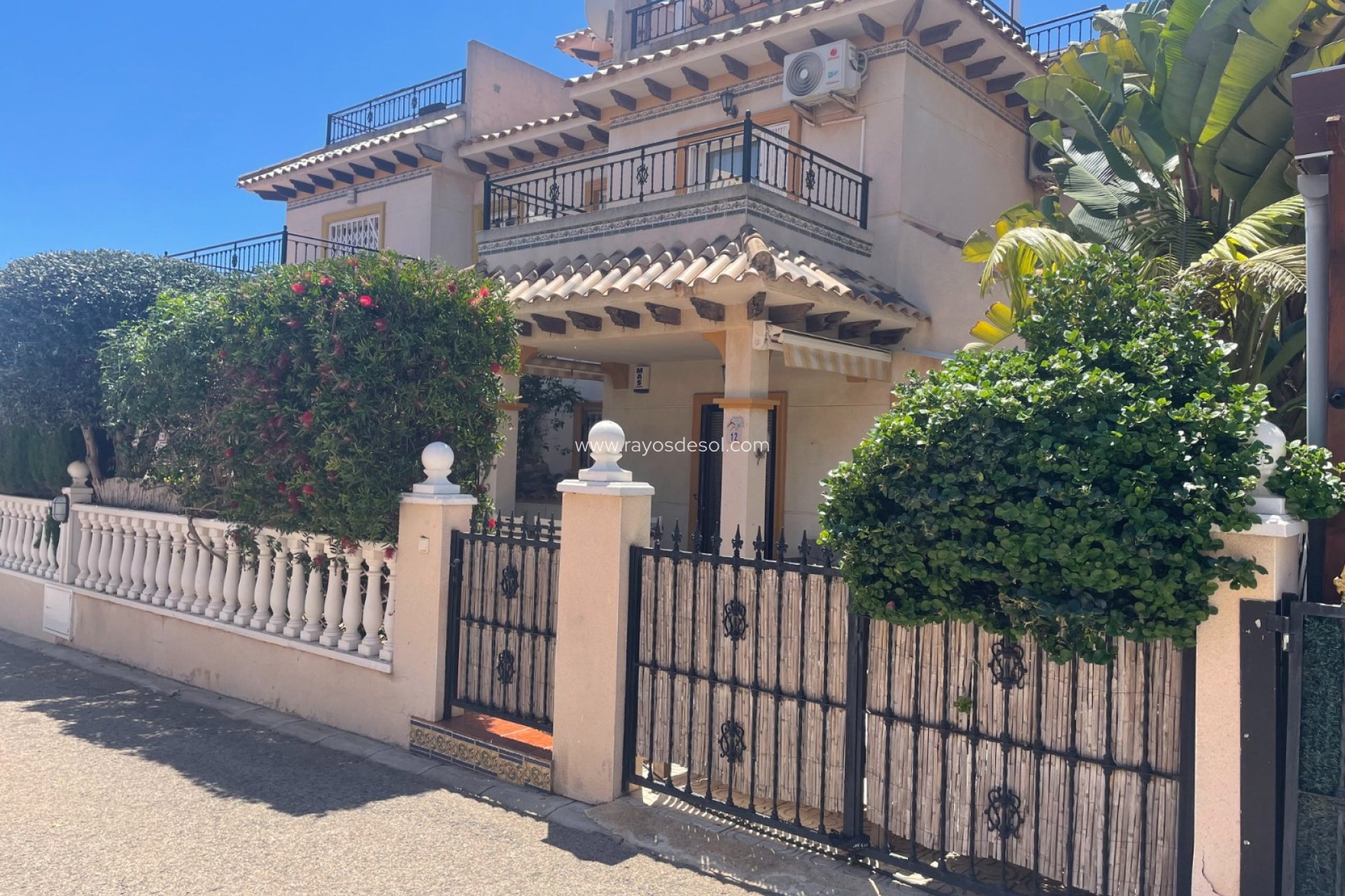 Reventa - Villa - Orihuela Costa - La Regia