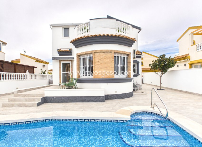 Reventa - Villa - Pilar de la Horadada