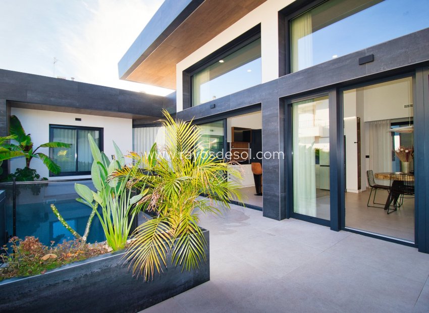 Reventa - Villa - Pilar de la Horadada