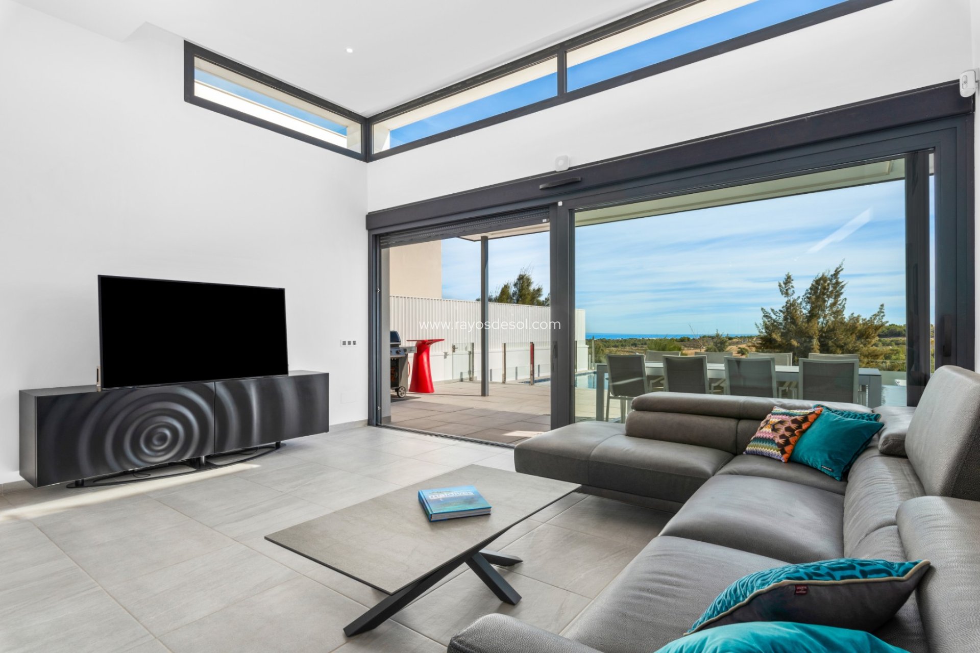 Reventa - Villa - San Miguel de Salinas - Ciudad de las comunicaciones