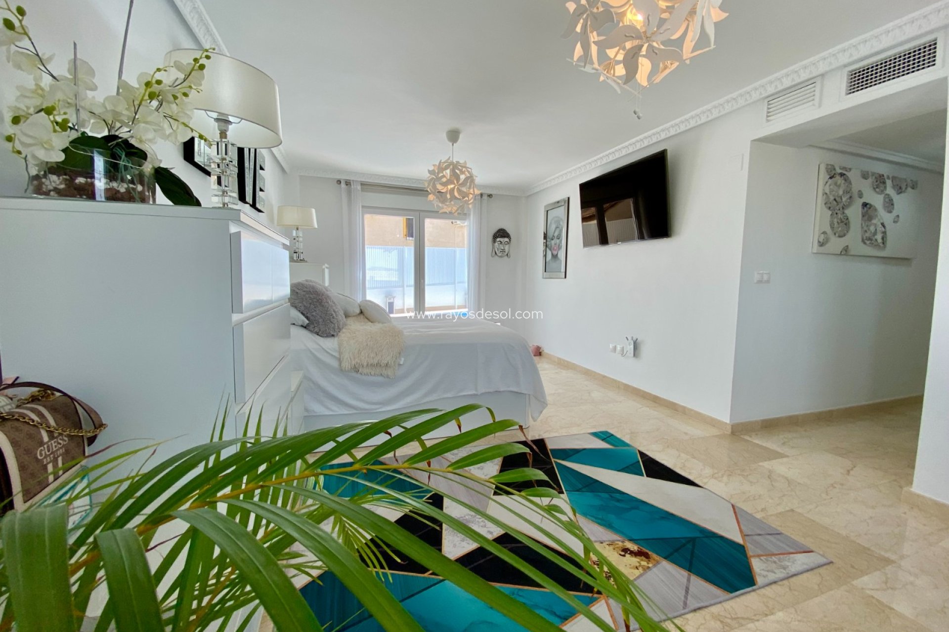 Reventa - Villa - San Miguel de Salinas - Pueblo