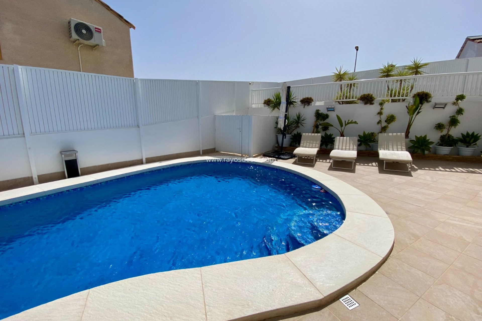 Reventa - Villa - San Miguel de Salinas - Pueblo