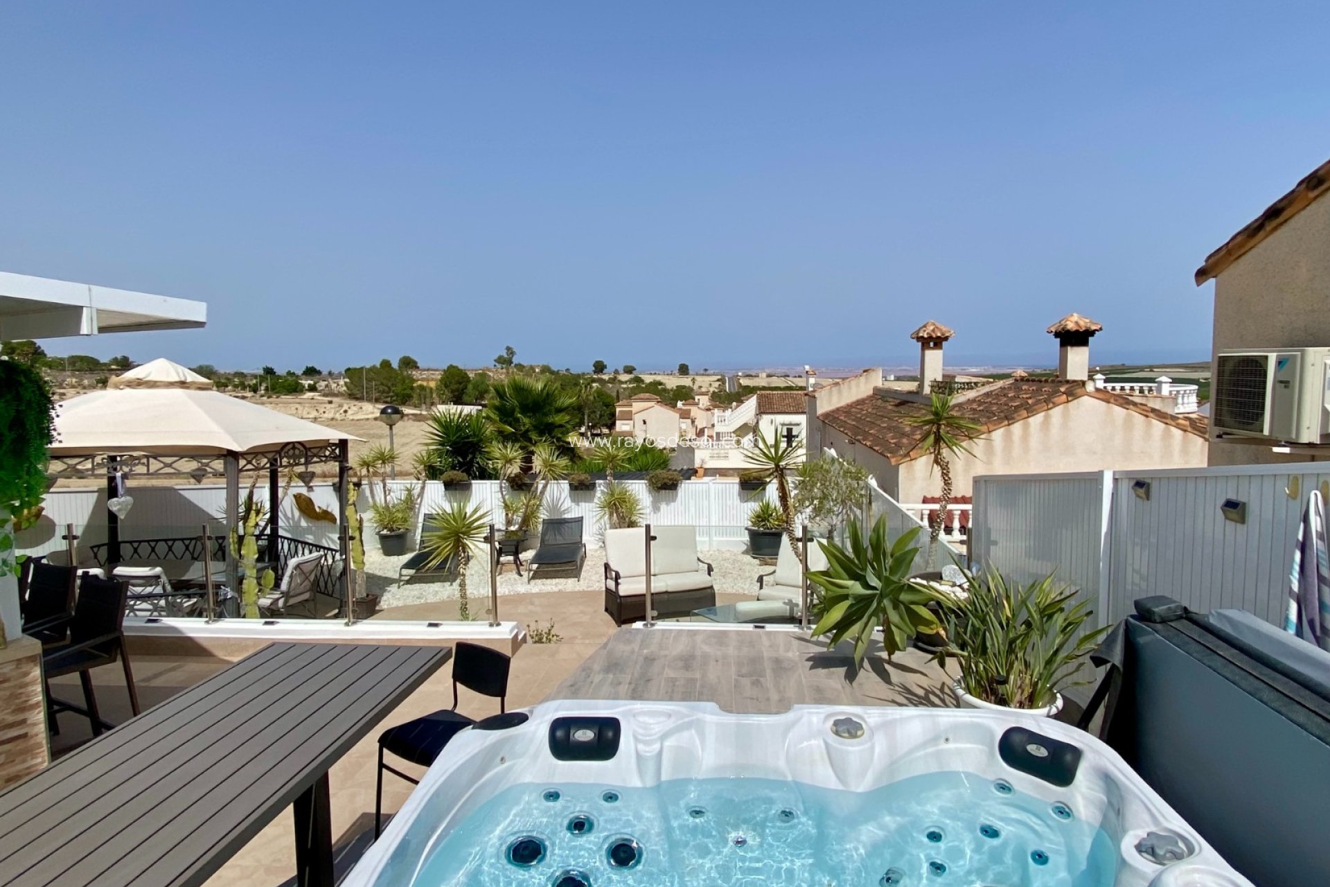 Reventa - Villa - San Miguel de Salinas - Pueblo