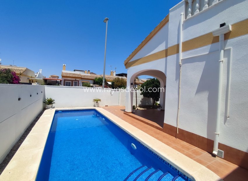 Reventa - Villa - Sucina