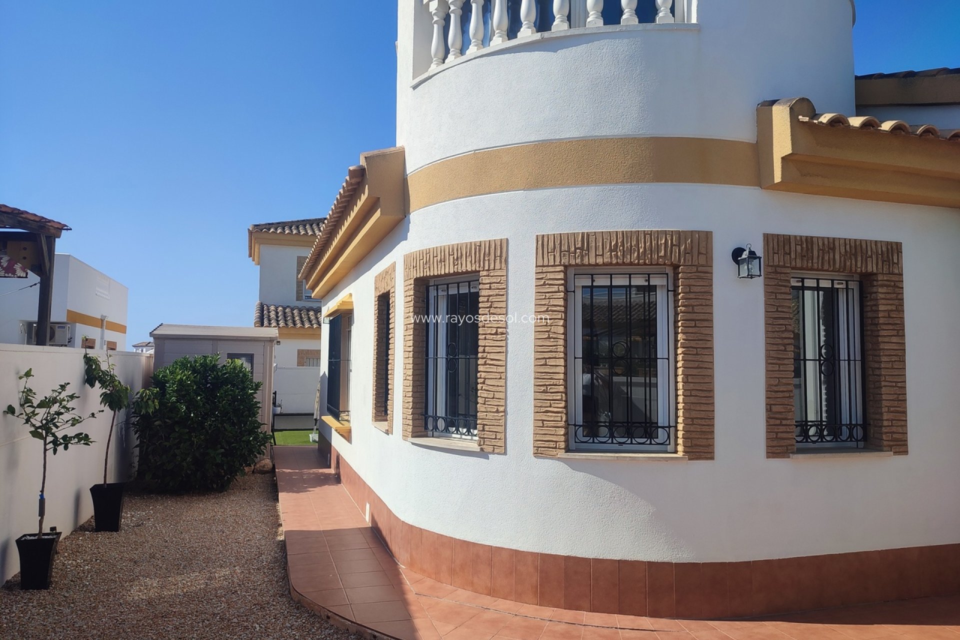 Reventa - Villa - Sucina