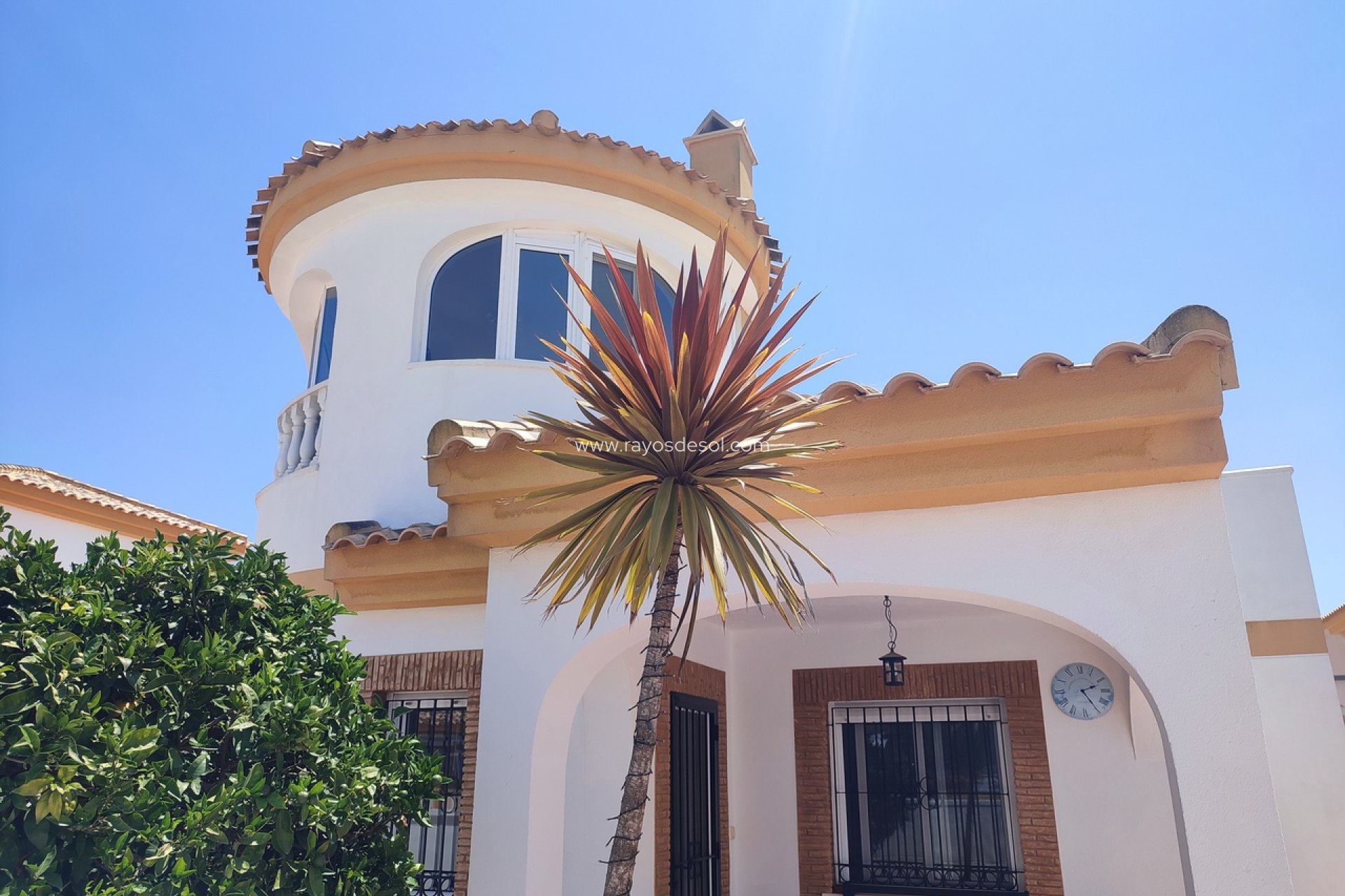 Reventa - Villa - Sucina