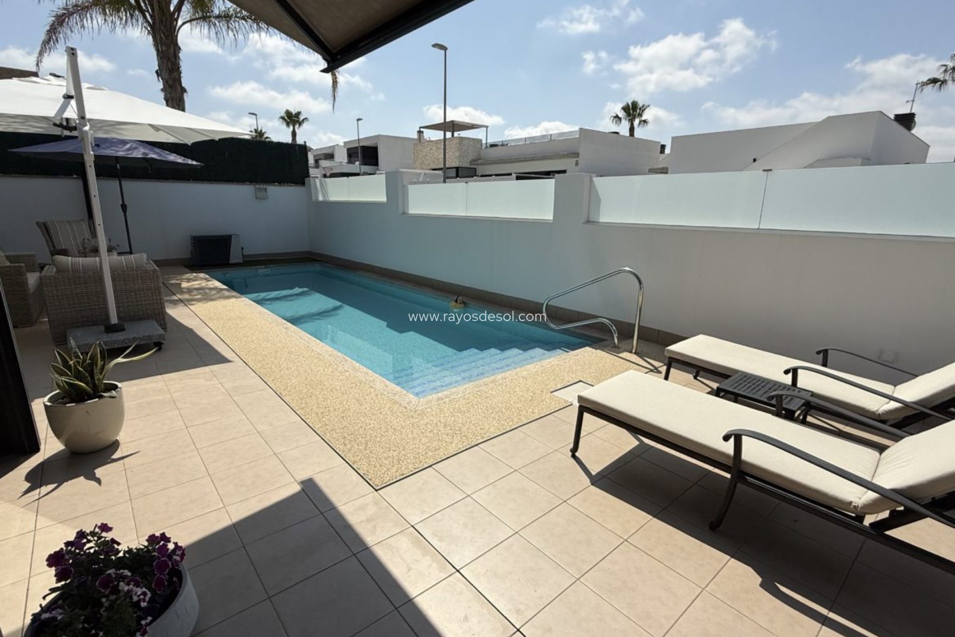 Reventa - Villa - Sucina