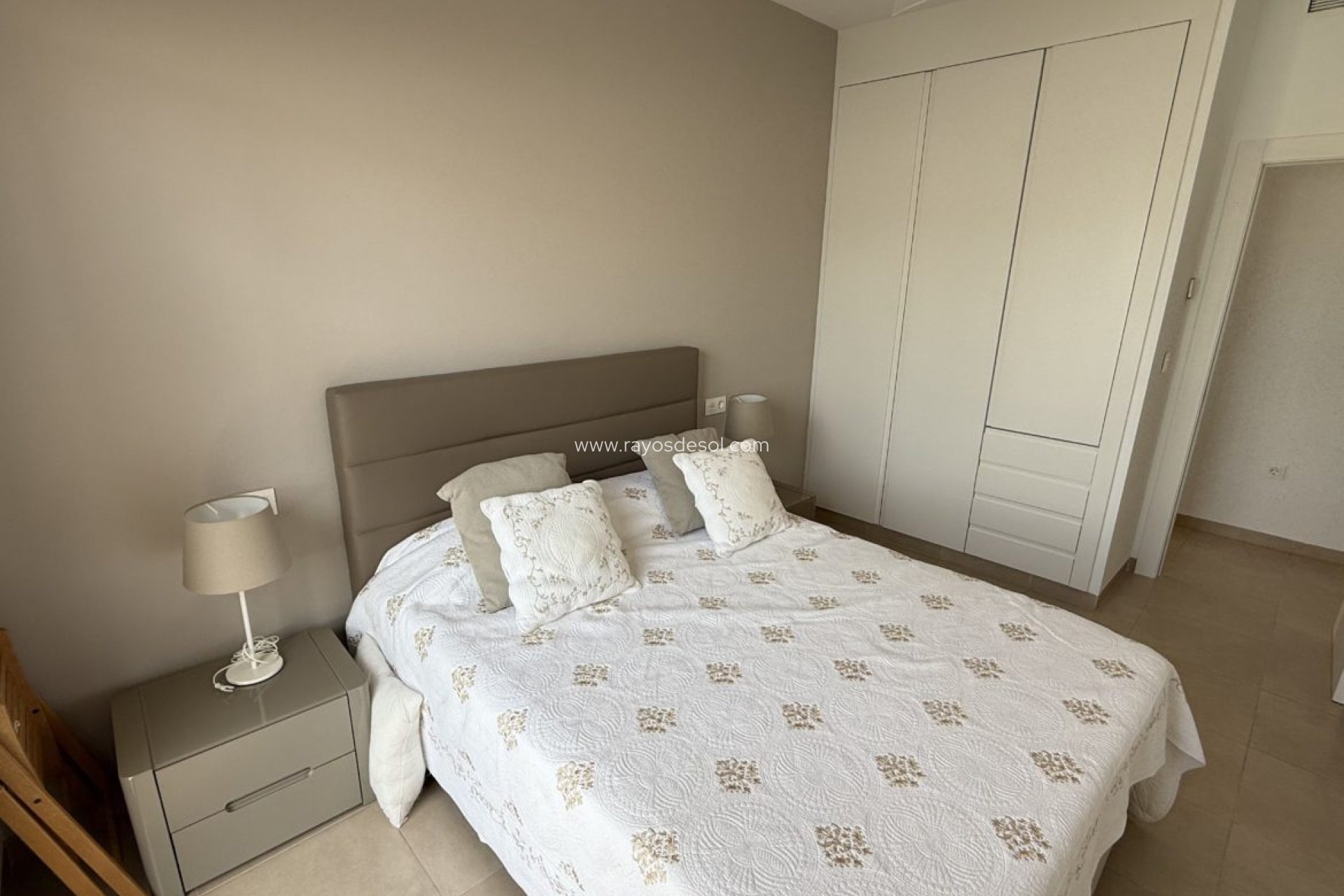 Reventa - Villa - Sucina