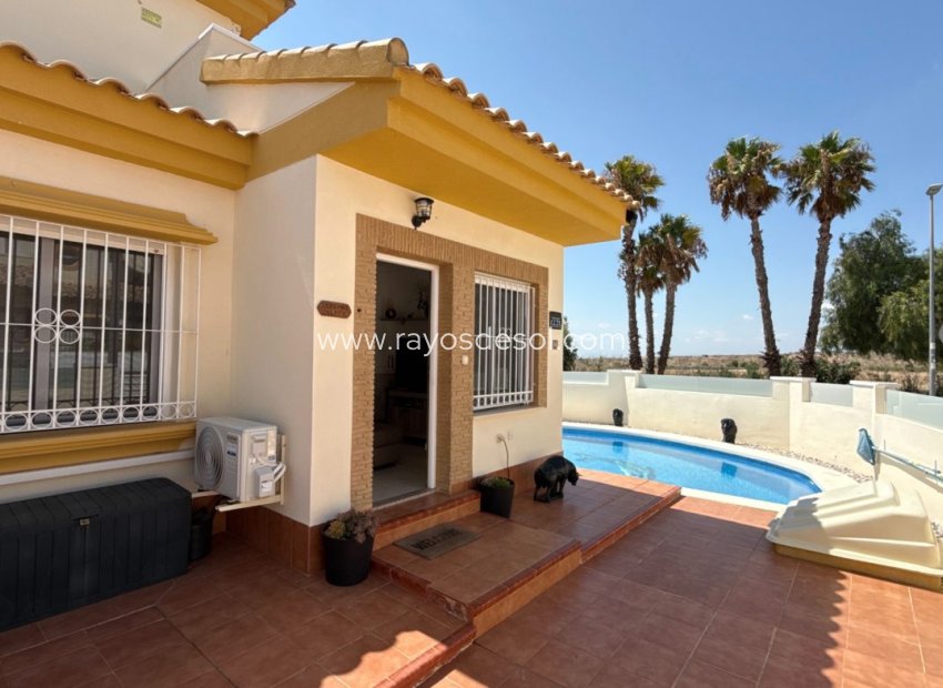 Reventa - Villa - Sucina