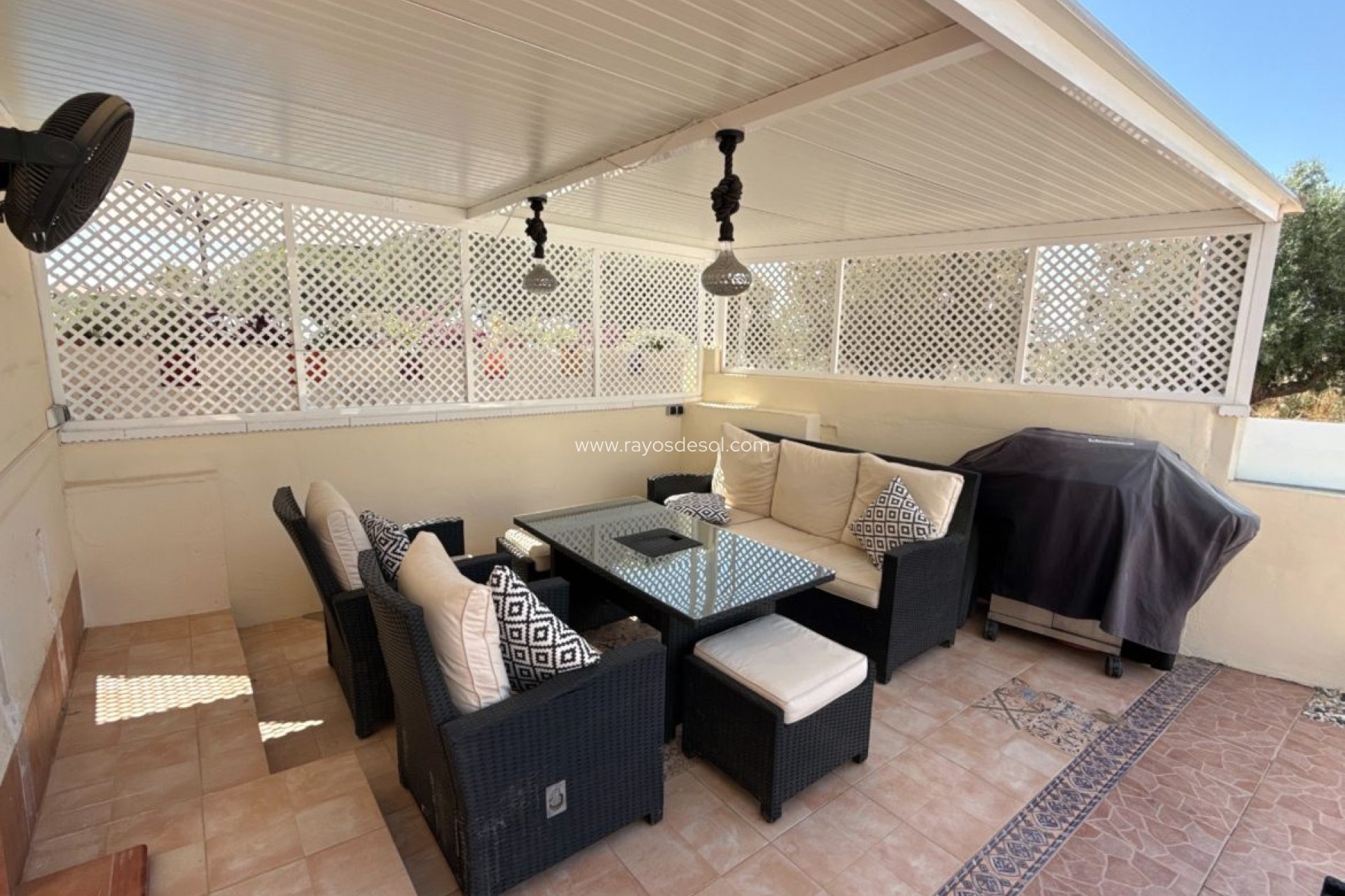 Reventa - Villa - Sucina