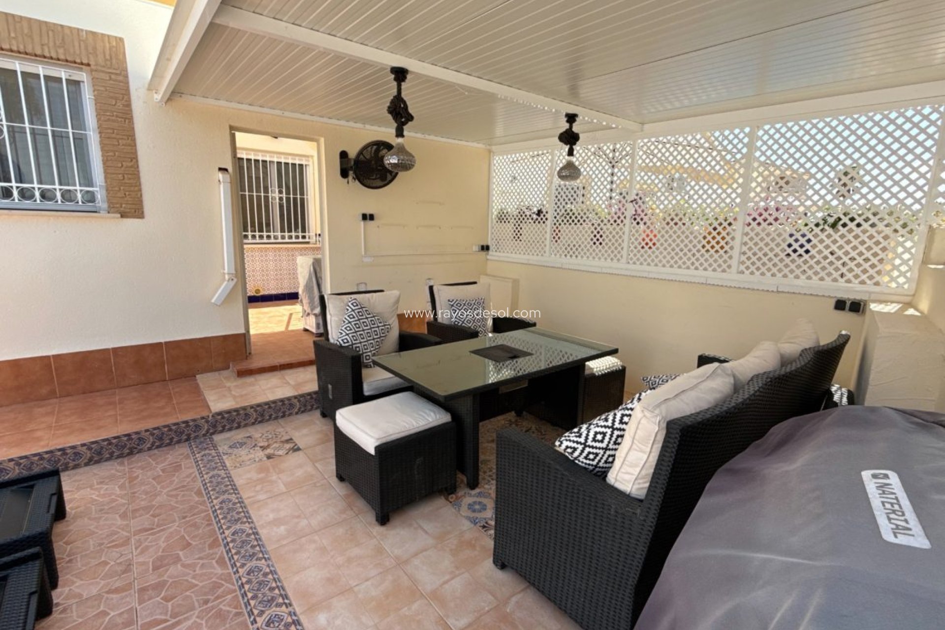 Reventa - Villa - Sucina