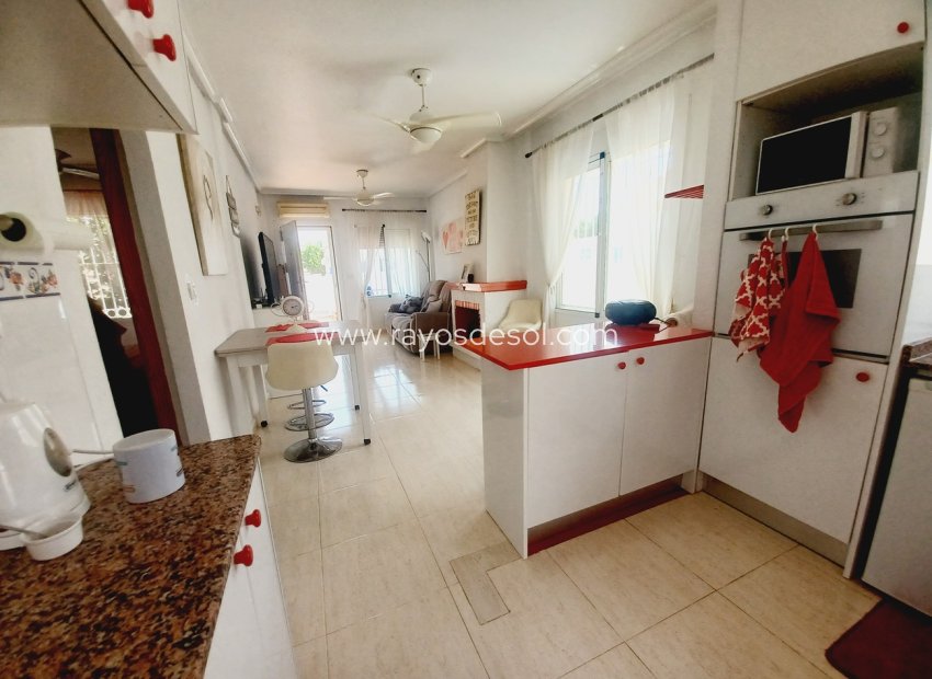 Reventa - Villa - Sucina