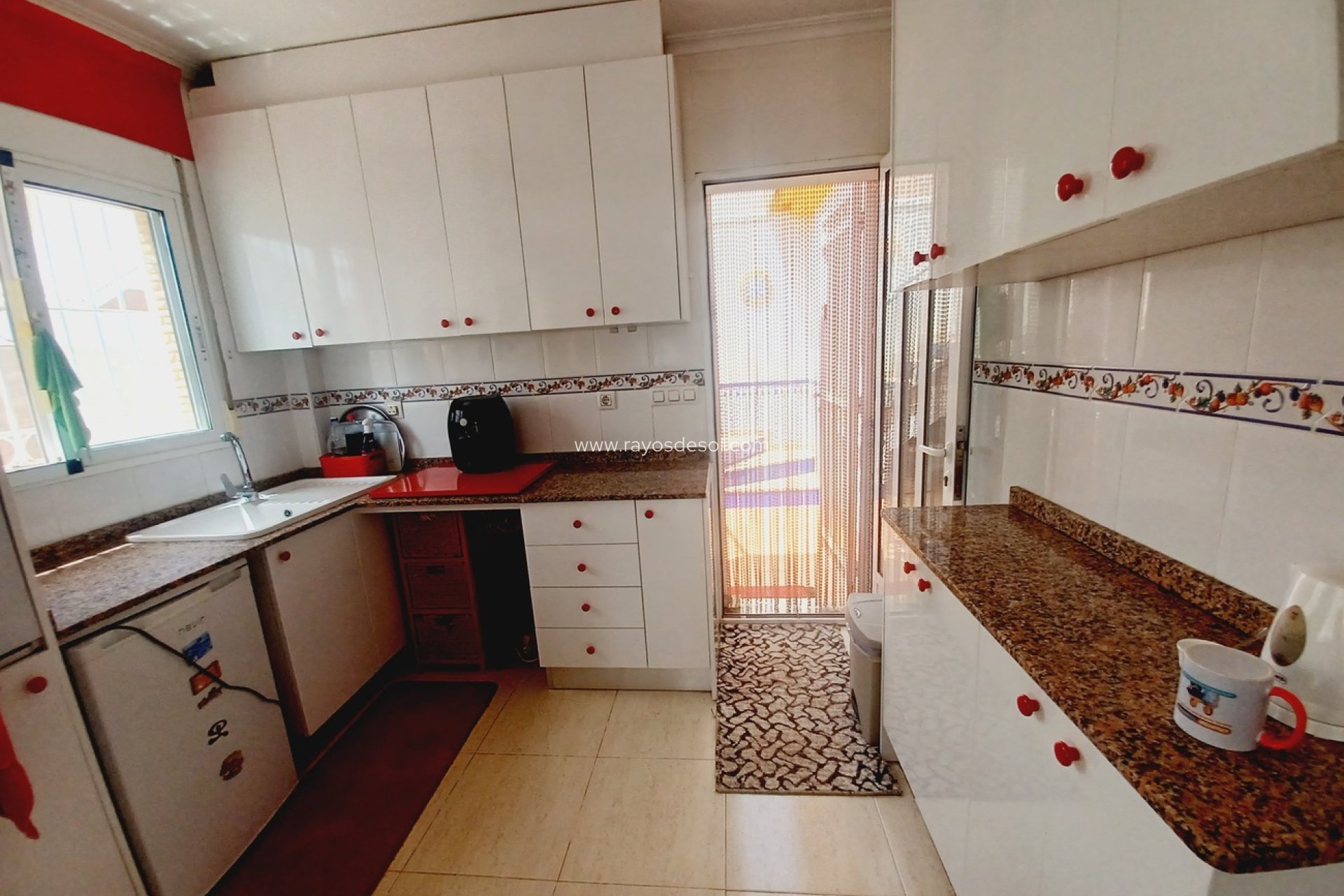 Reventa - Villa - Sucina