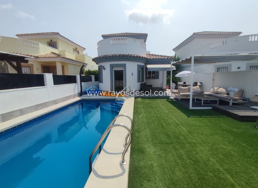 Reventa - Villa - Sucina