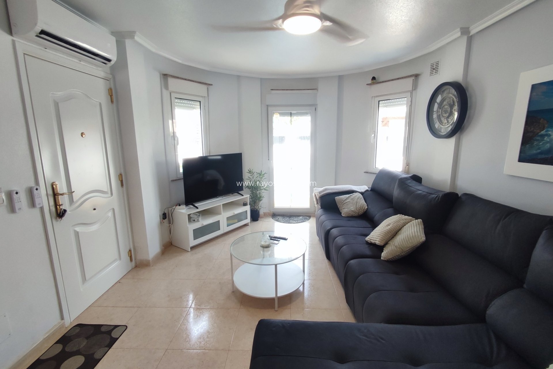 Reventa - Villa - Sucina