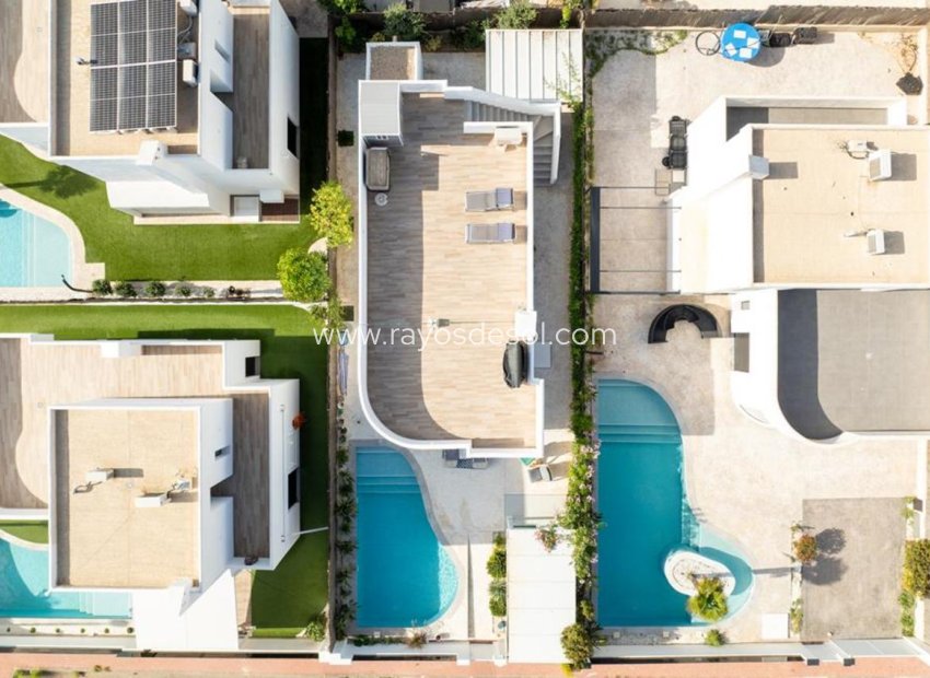 Reventa - Villa - Sucina