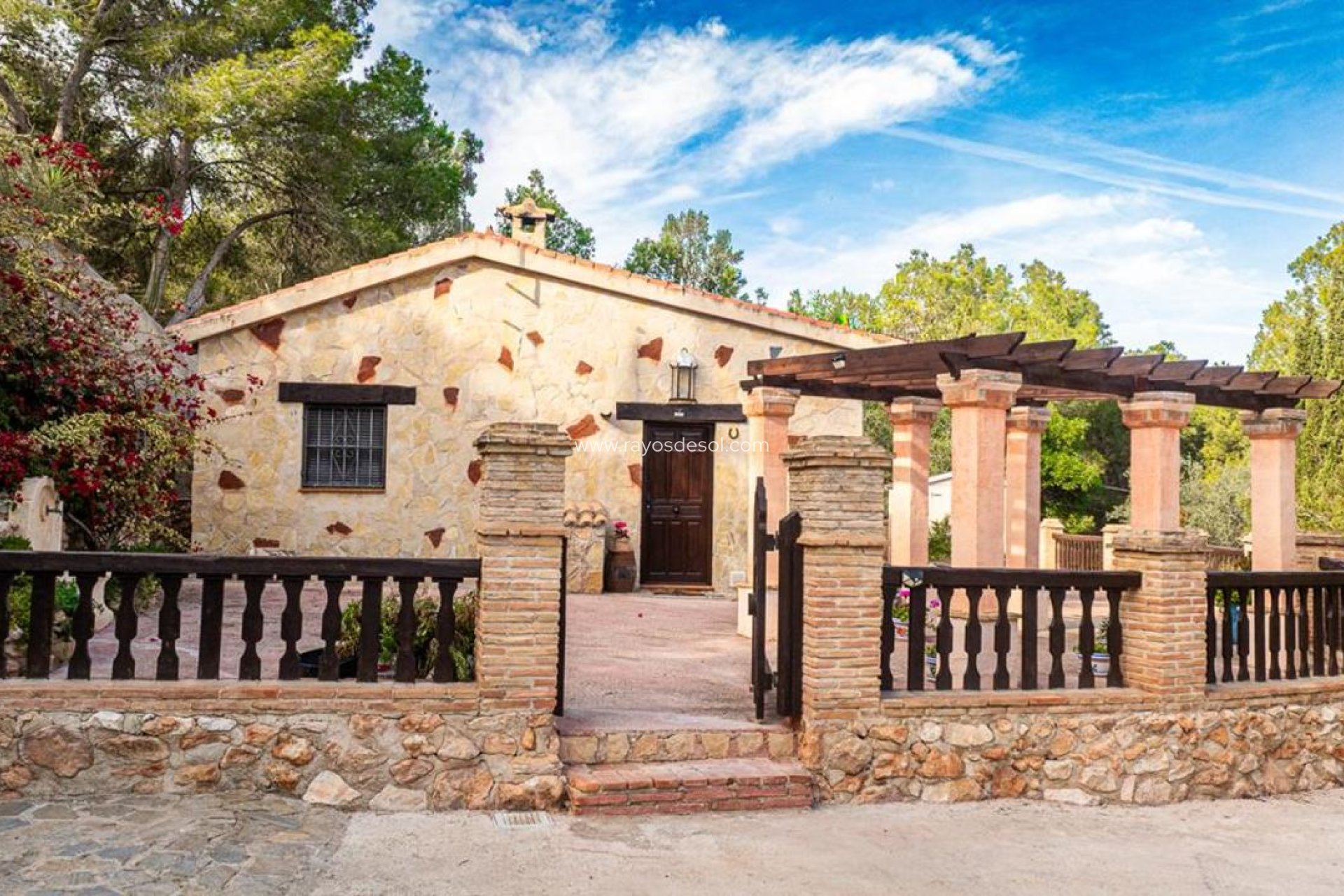 Reventa - Villa - Sucina